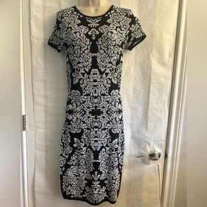 Carmen Marc Valvo black & white textured jacquard dress NWT Sz-XS. T13